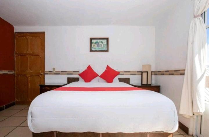 Hotel Real Cortes Минераль-дель-Монте Экстерьер фото